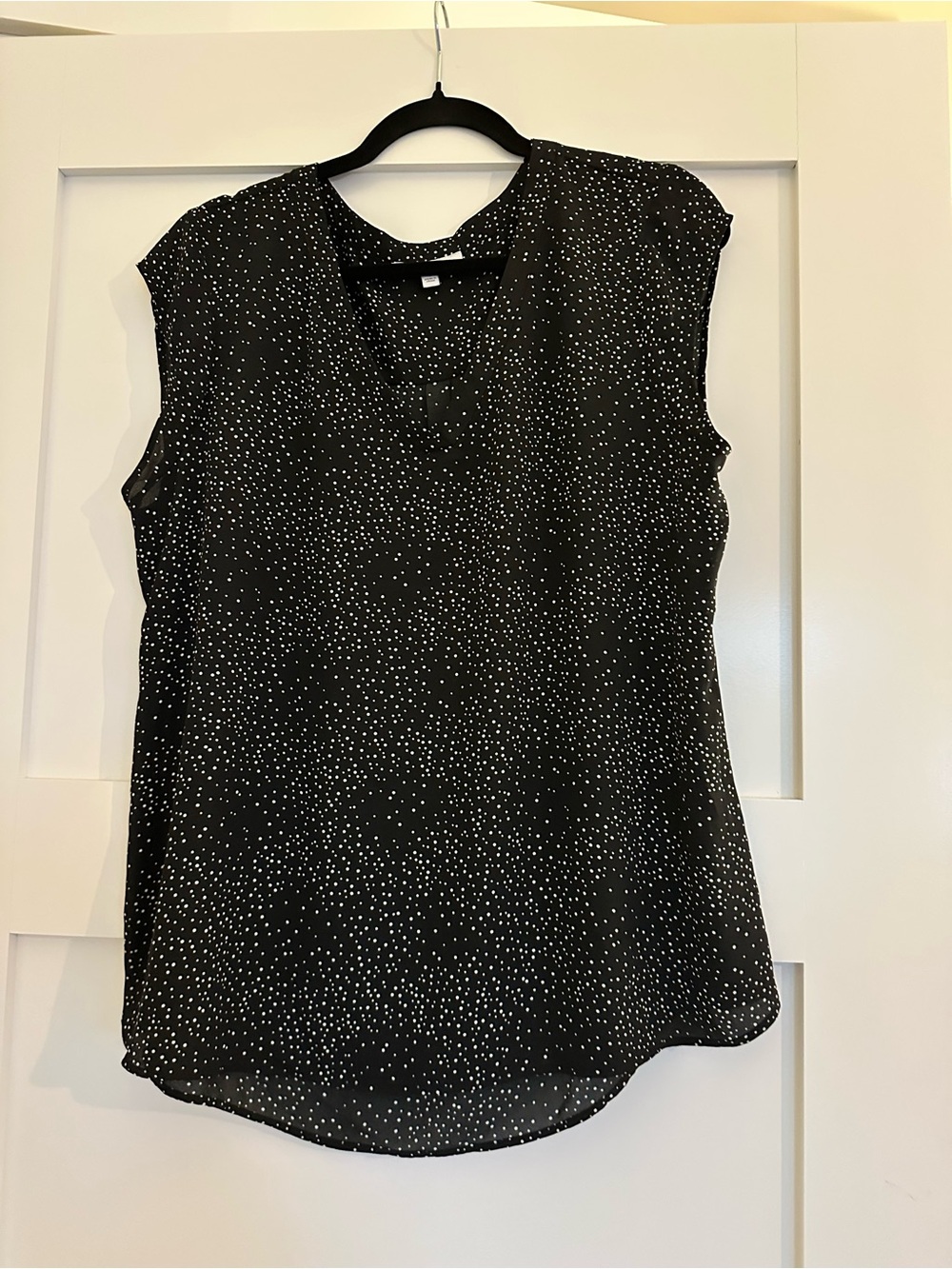 DR2 Black Sleeveless V-Neck Dot Print Camisole